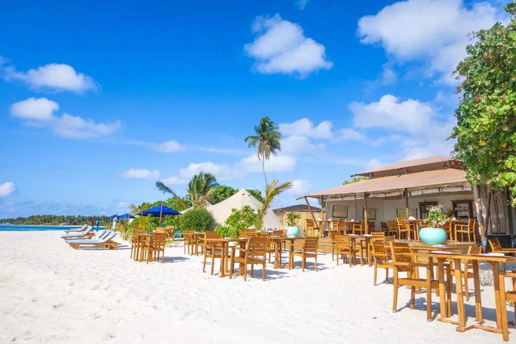 Maverick Surf and Dive Boutique Hotel, Free Speedboat Service KDO, Stay 10 Nights Enjoy 1 Night Free, Kids Stay Free — 3