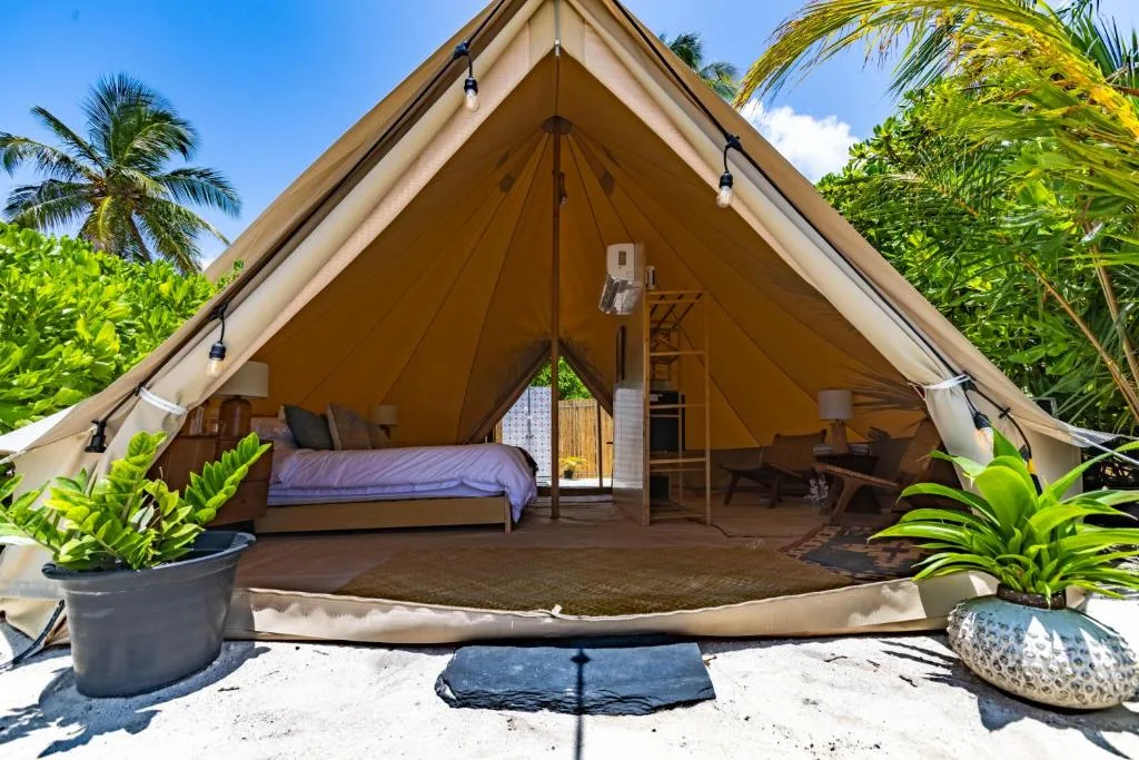 Maverick Surf and Dive Boutique Hotel, Free Speedboat Service KDO, Stay 10 Nights Enjoy 1 Night Free, Kids Stay Free — 5