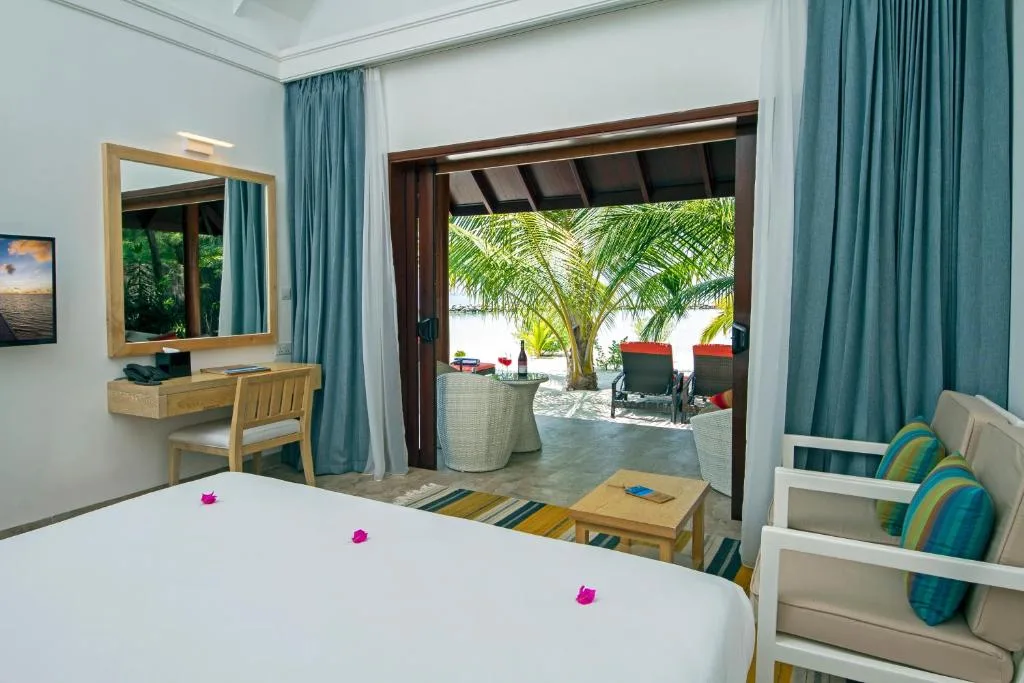 Summer Island Maldives — 2