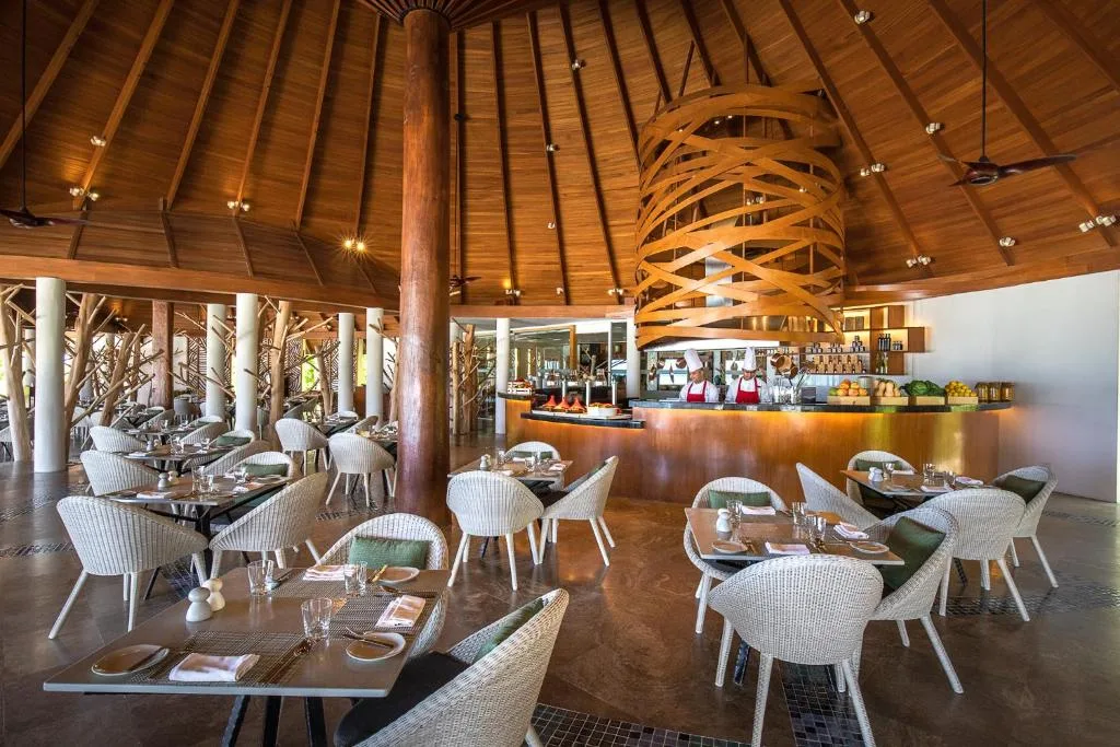 OZEN LIFE MAADHOO - Luxury All Inclusive with Free Transfers — 2