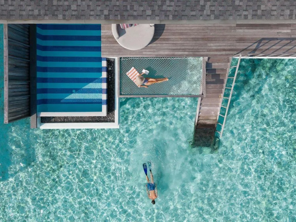 SO/ Maldives — 3