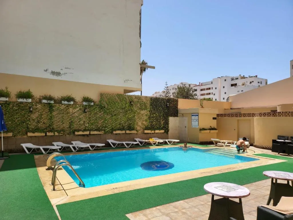 Résidence Hotelière Fleurie — 2