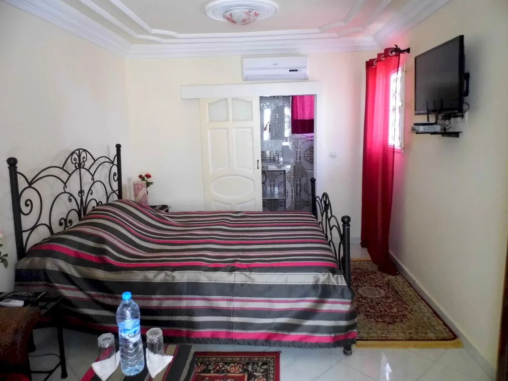 Riad Marlinea — 4