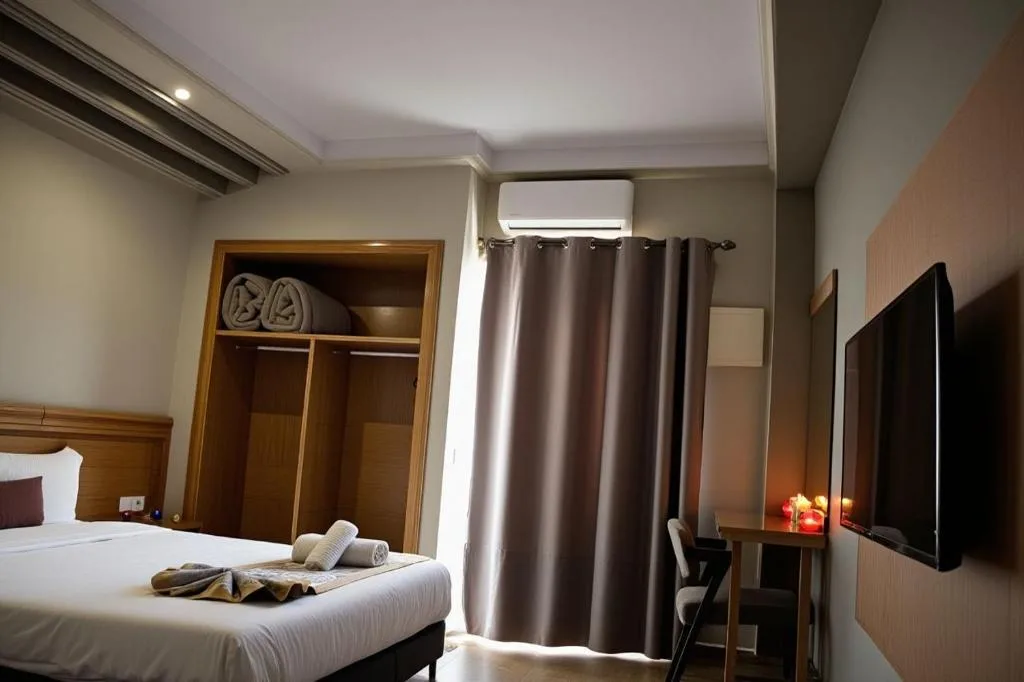 Hotel Golden Flora — 3