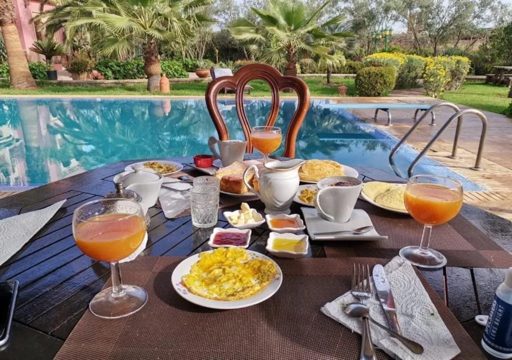 Equi Palace & SPA Near Aeroport — 2