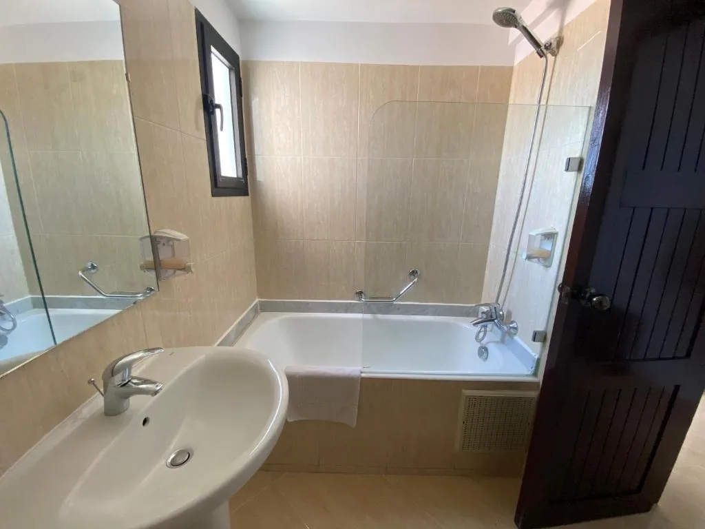 Hotel Azur — 3