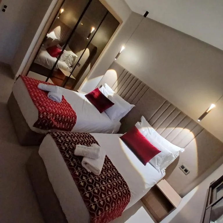 Suites El Ghailani — 2