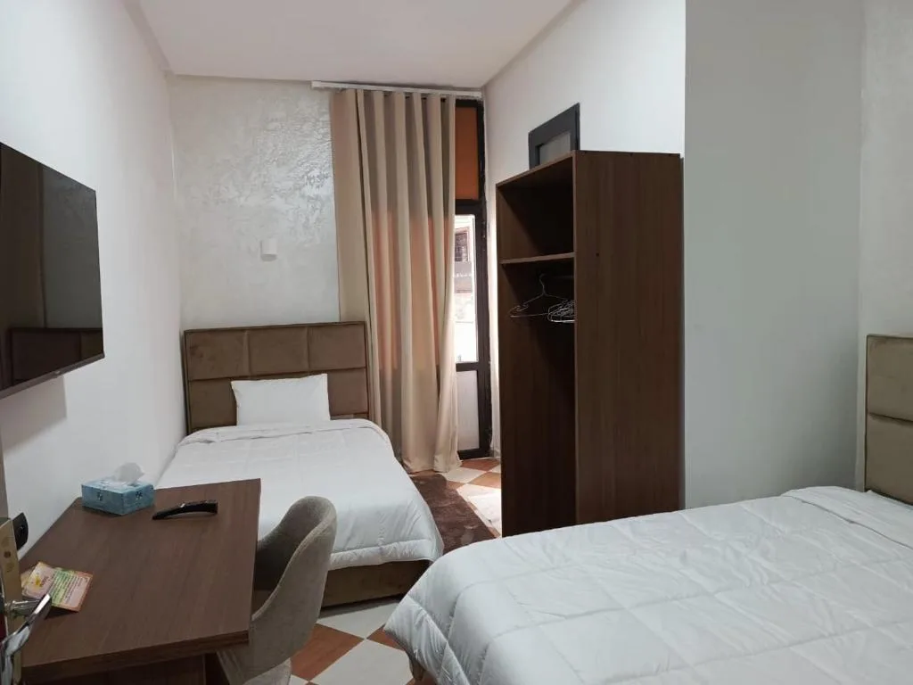 Hotel De Provence — 4