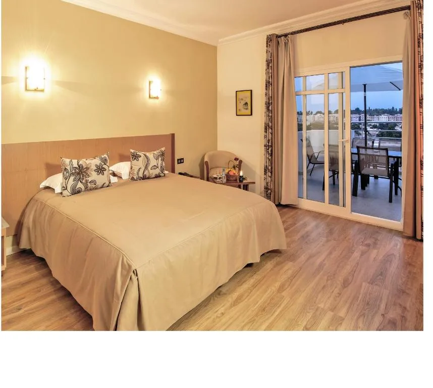 Across Hotels & Spa — 2