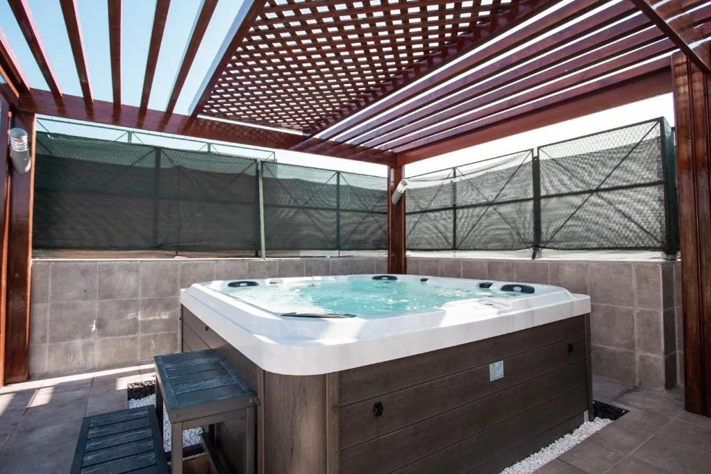 Aparthotel Les Oliviers Suites & Spa — 2