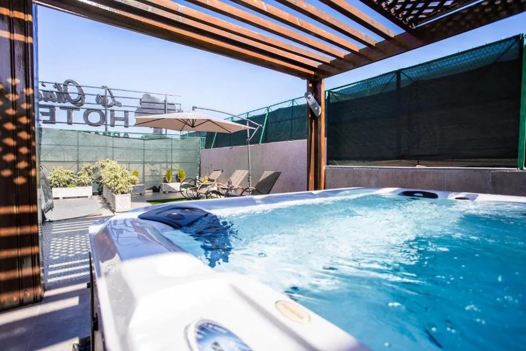 Aparthotel Les Oliviers Suites & Spa — 3
