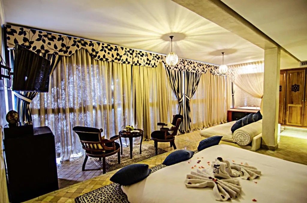 Palais Ommeyad Jacuzzi Suites & Spa — 2