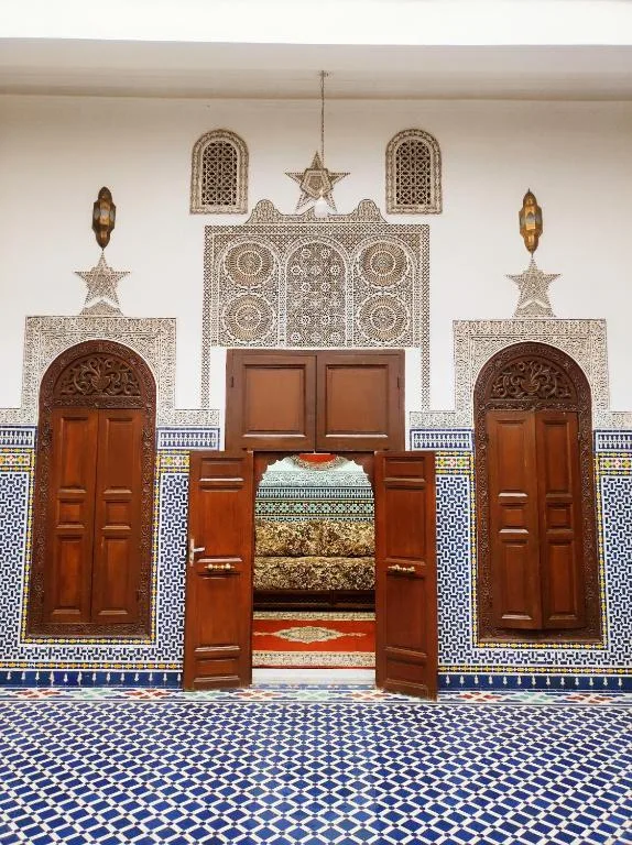 Fès