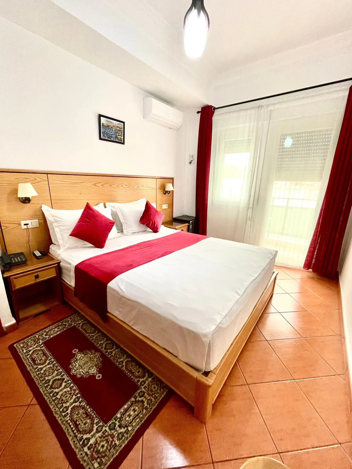 Sary's Hotel — 3