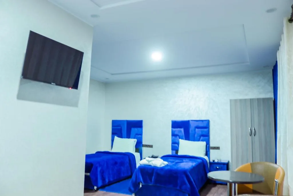 HOTEL BORJ EL ARAB — 4