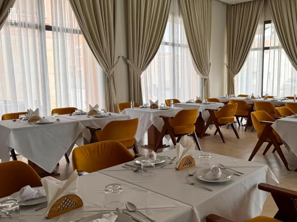 MH HOTEL LA CASA — 4