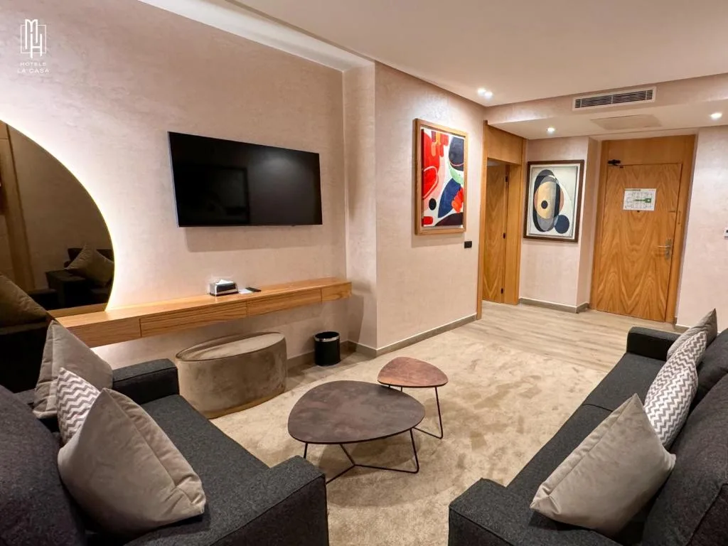 MH HOTEL LA CASA — 5