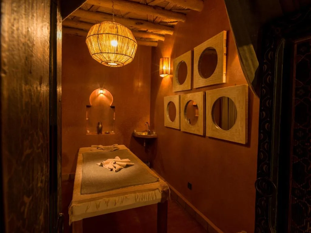 CASA ABRACADABRA — 3