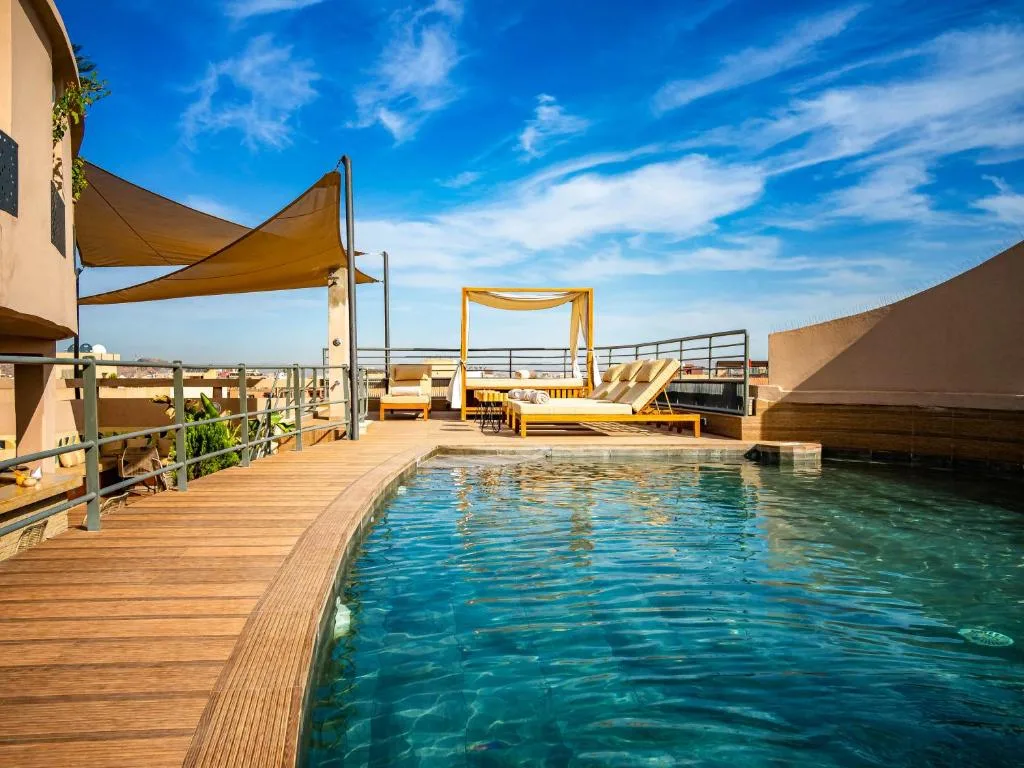 Fashion Boutique Hotel — 4