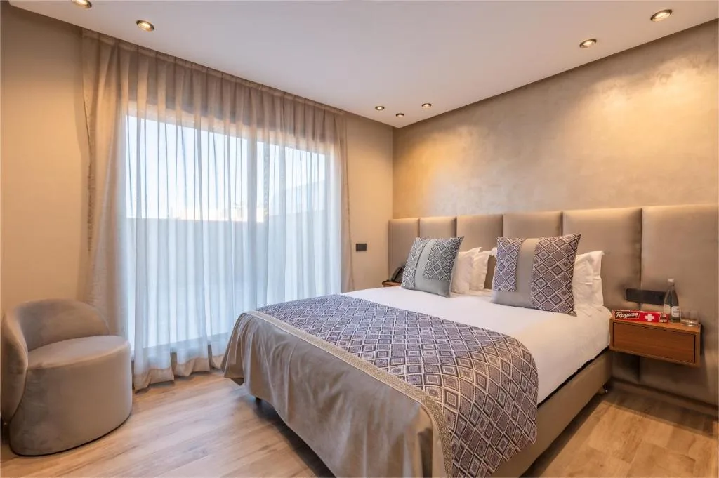 Swiss Continental Hôtel — 2