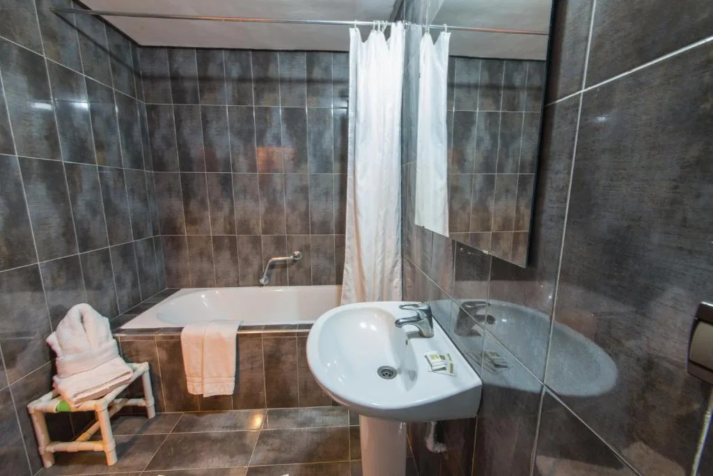 Hotel Akouas — 3