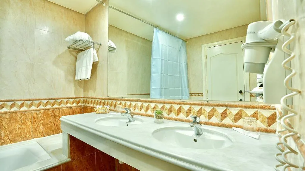 Hotel Menzeh Dalia — 3