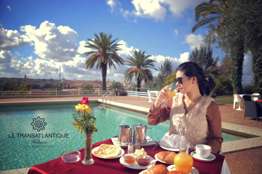 Hotel Transatlantique — 4