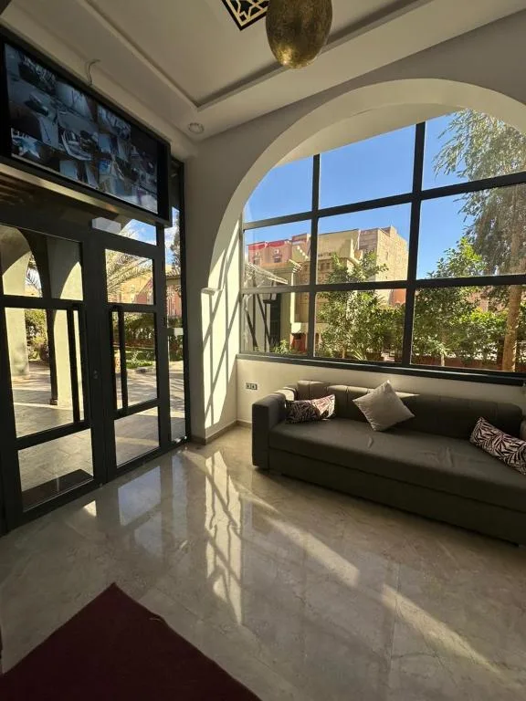 Hôtel Zaghro — 5