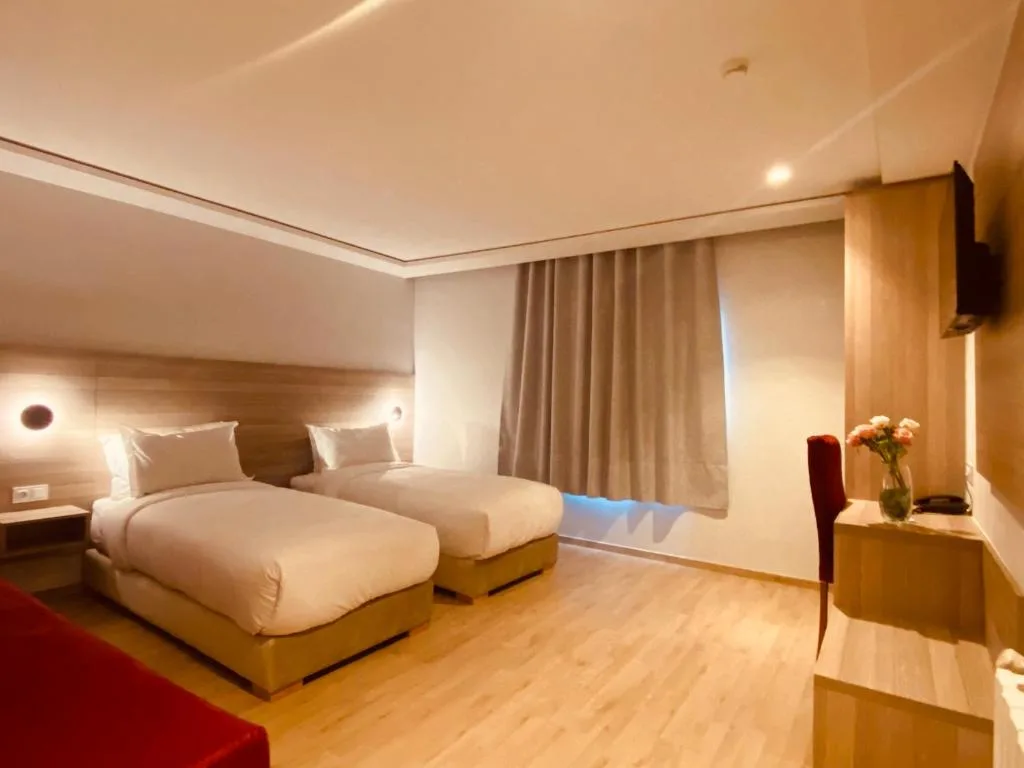 Fajr Hotel — 2