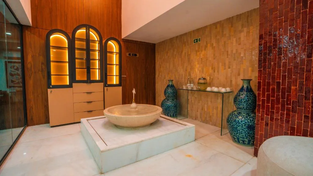 BRĂAT Hôtel — 3