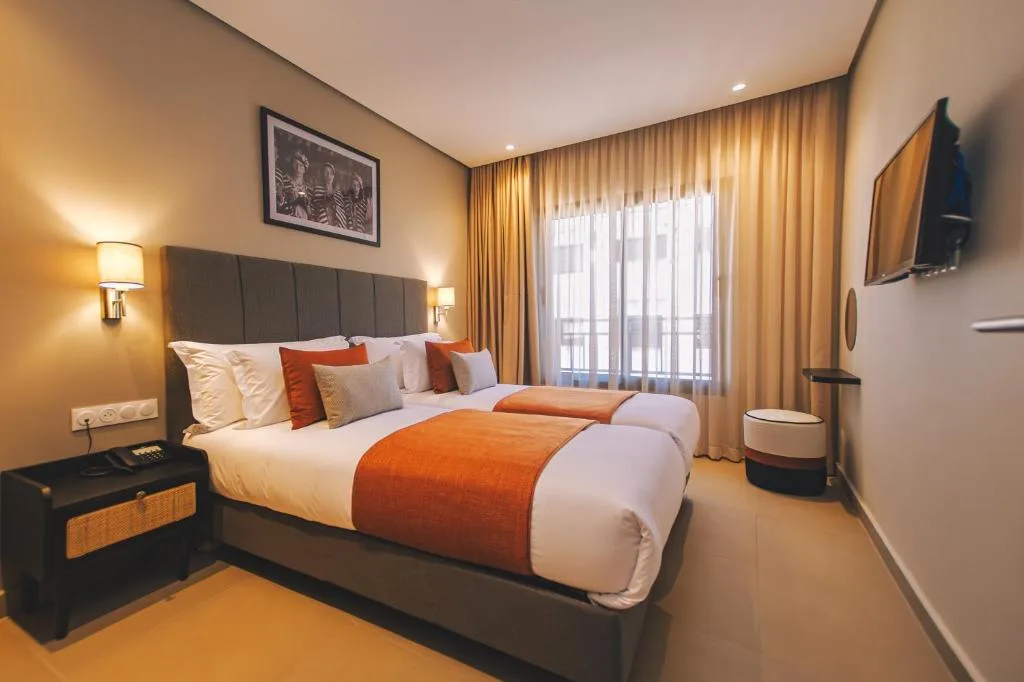 Dally Apart Hotel — 2