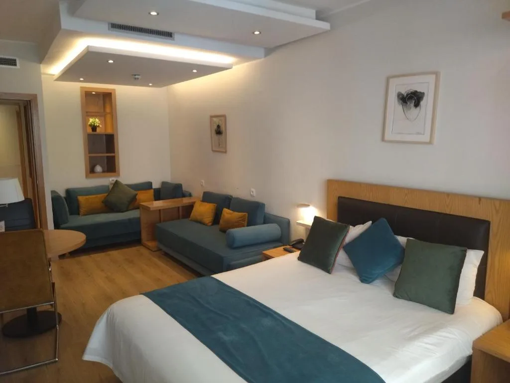 Le Pietri Urban Hotel — 2