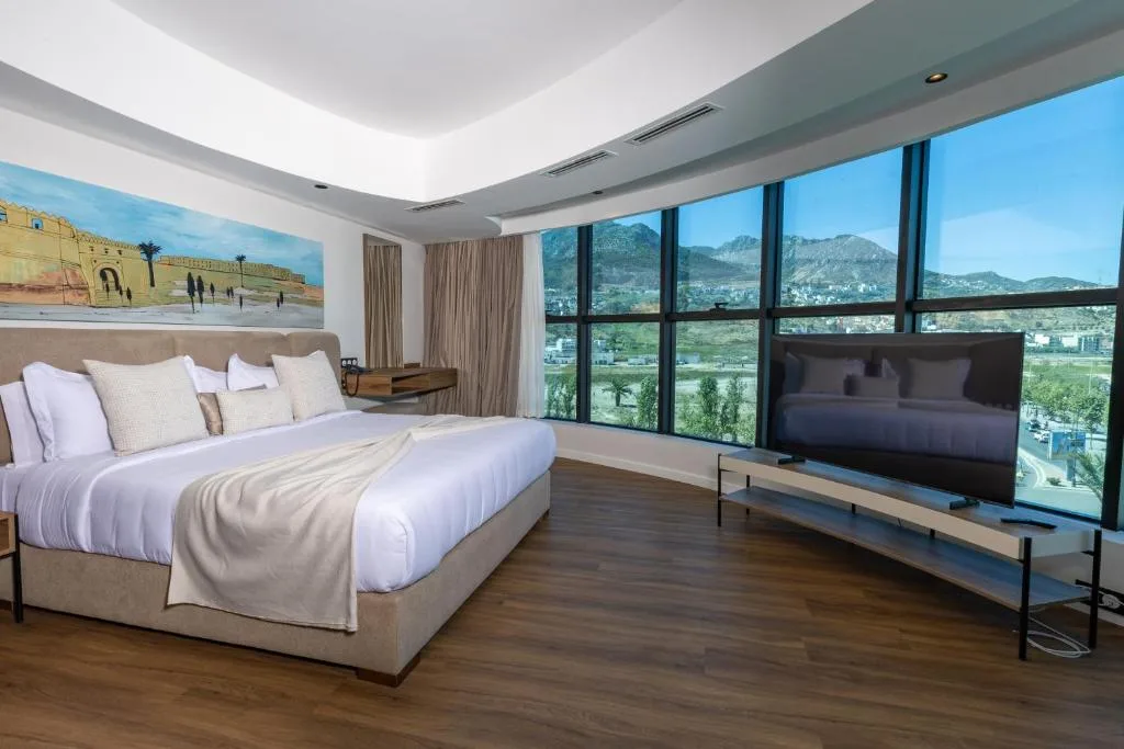 AUREA Hotel — 2
