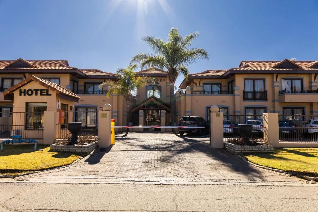 Premier Hotel Anta Boga