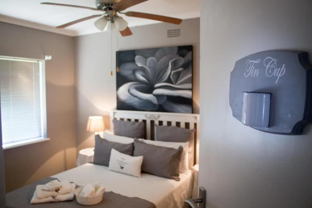 The Vintage Crane Guest House — 4