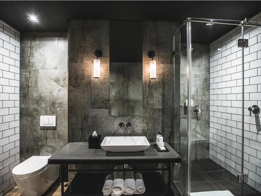 Century City Hotel Urban Square — 3