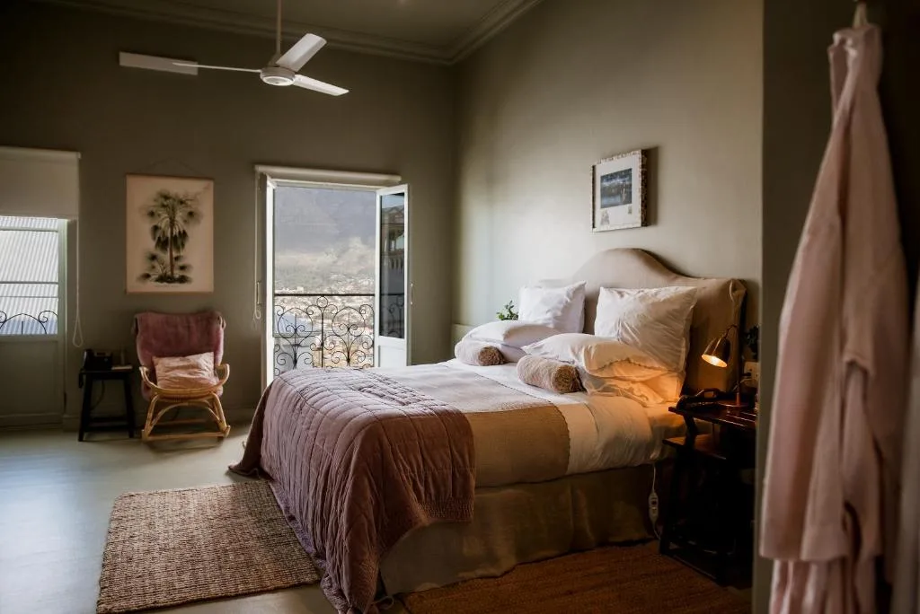 Dorp Hotel — 3