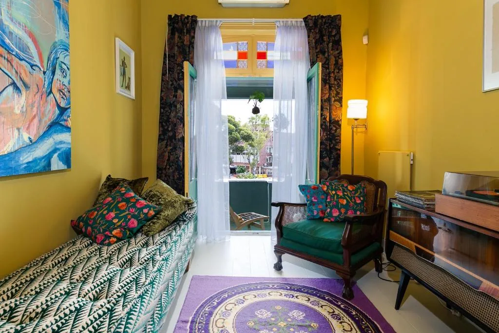 Hotel Lola — 2