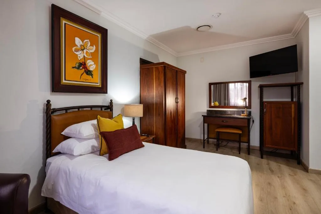 Basdenwood Hotel — 2