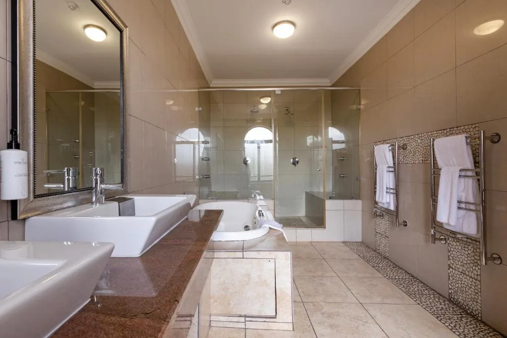 Basdenwood Hotel — 3