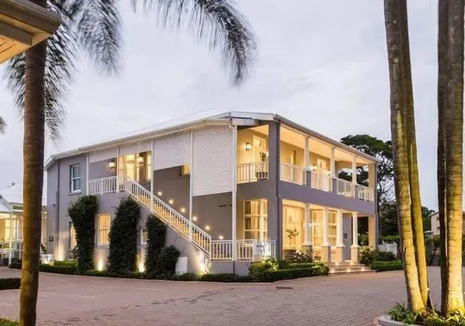 Luxe Avondale Boutique Hotel