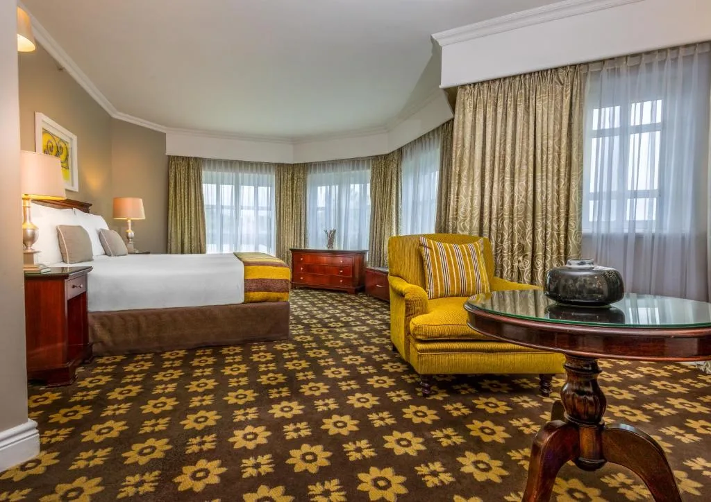 Hemingways Hotel — 2