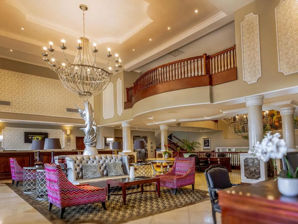 Hemingways Hotel — 5
