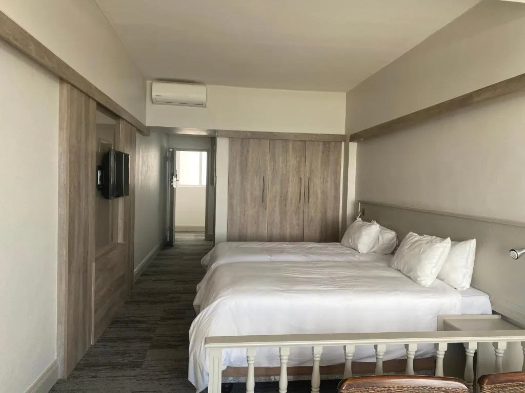 Kennaway Hotel — 2