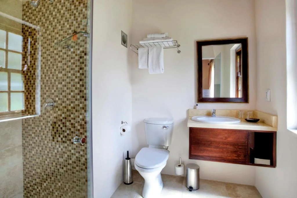 Oakhurst Hotel — 3