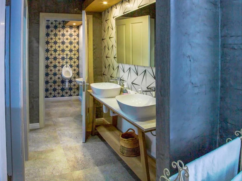 Bishops Lodge — 3