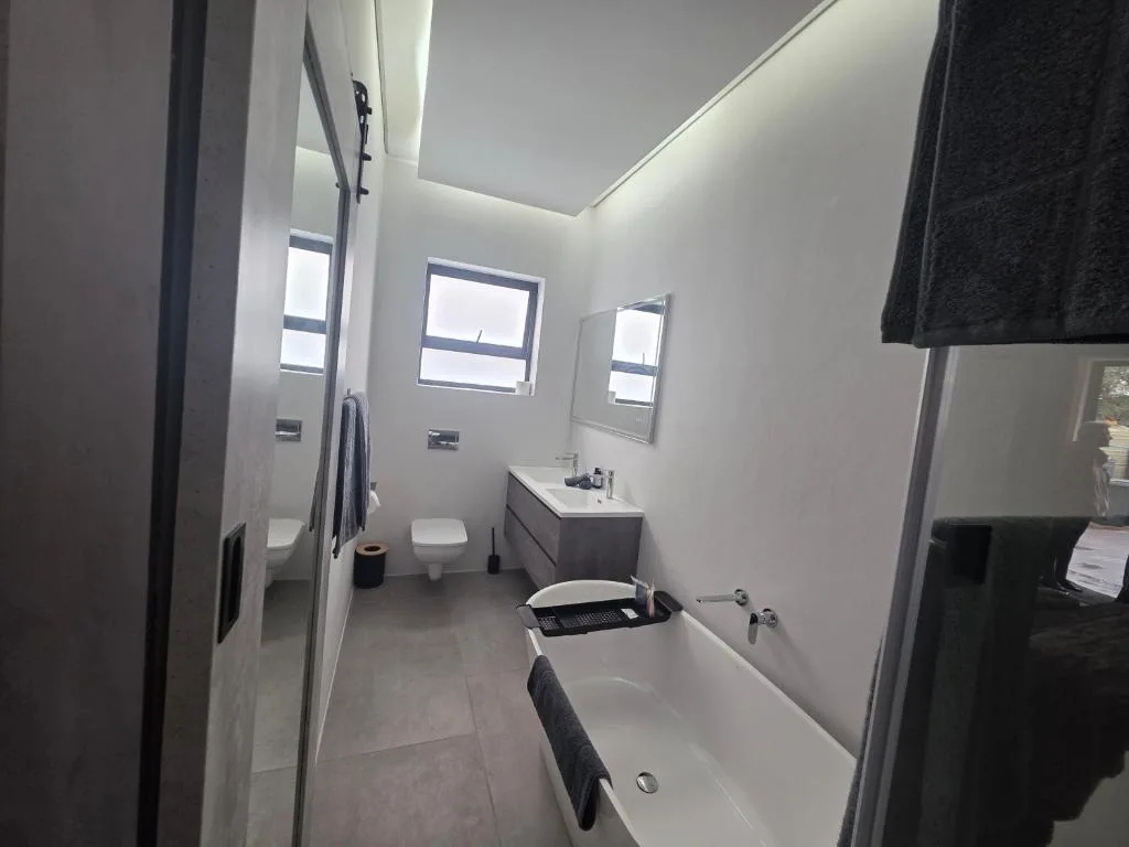 Terra Nova Suites and Spa — 3