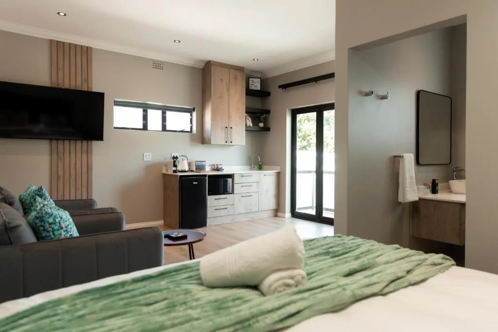 Walton Cottages of Mill Park, Port Elizabeth — 4