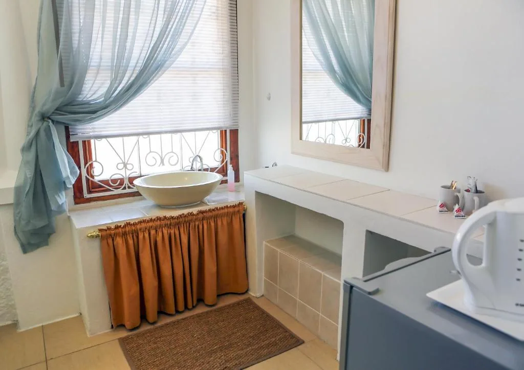 Mr Pell's House Self-Catering Accommodation — 3