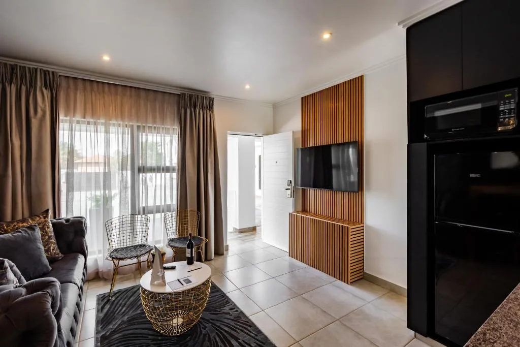 Bedfordview Hotel & Apartments — 5